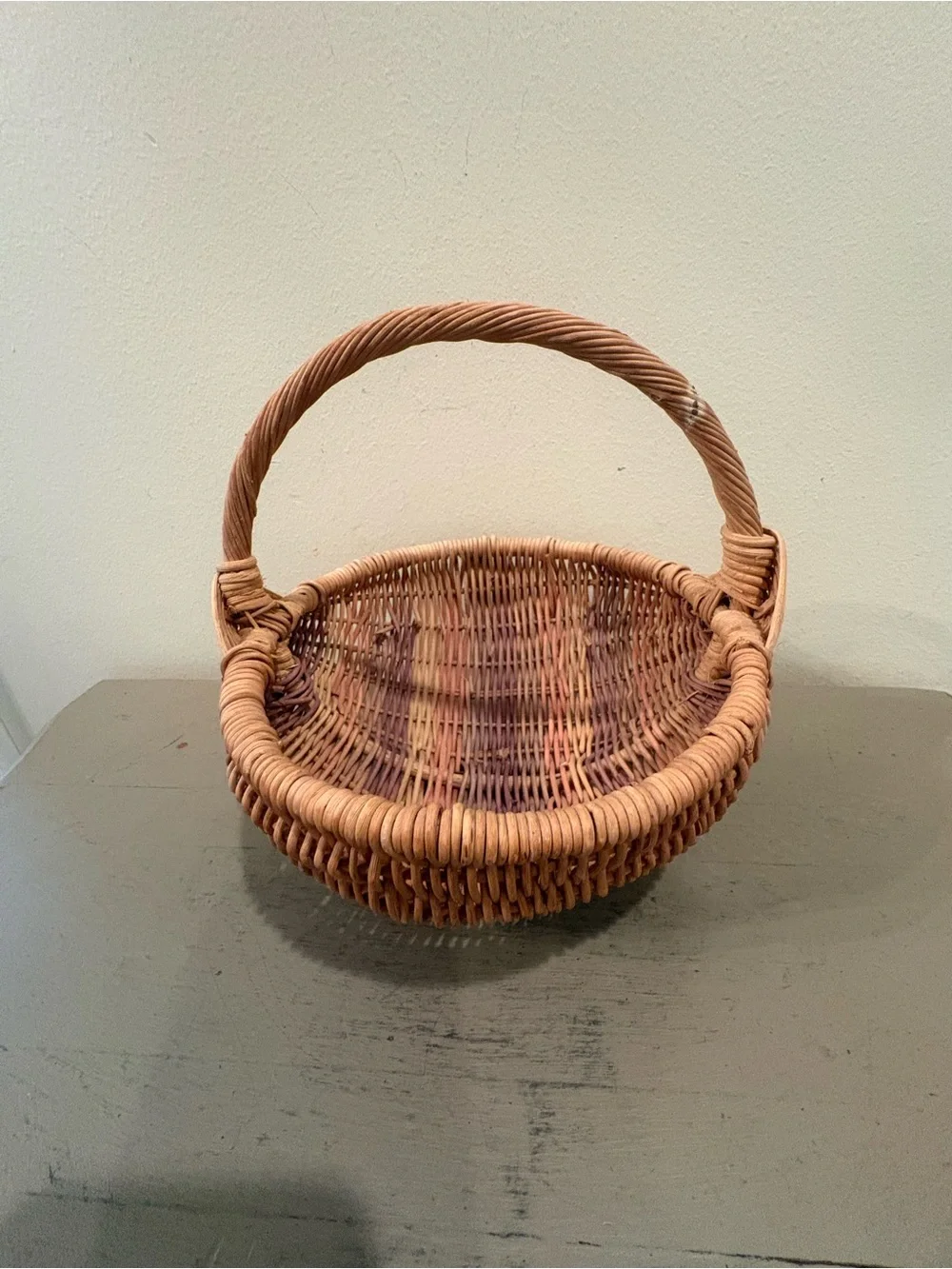 VTG Small Woven Egg Buttocks Basket With Handle